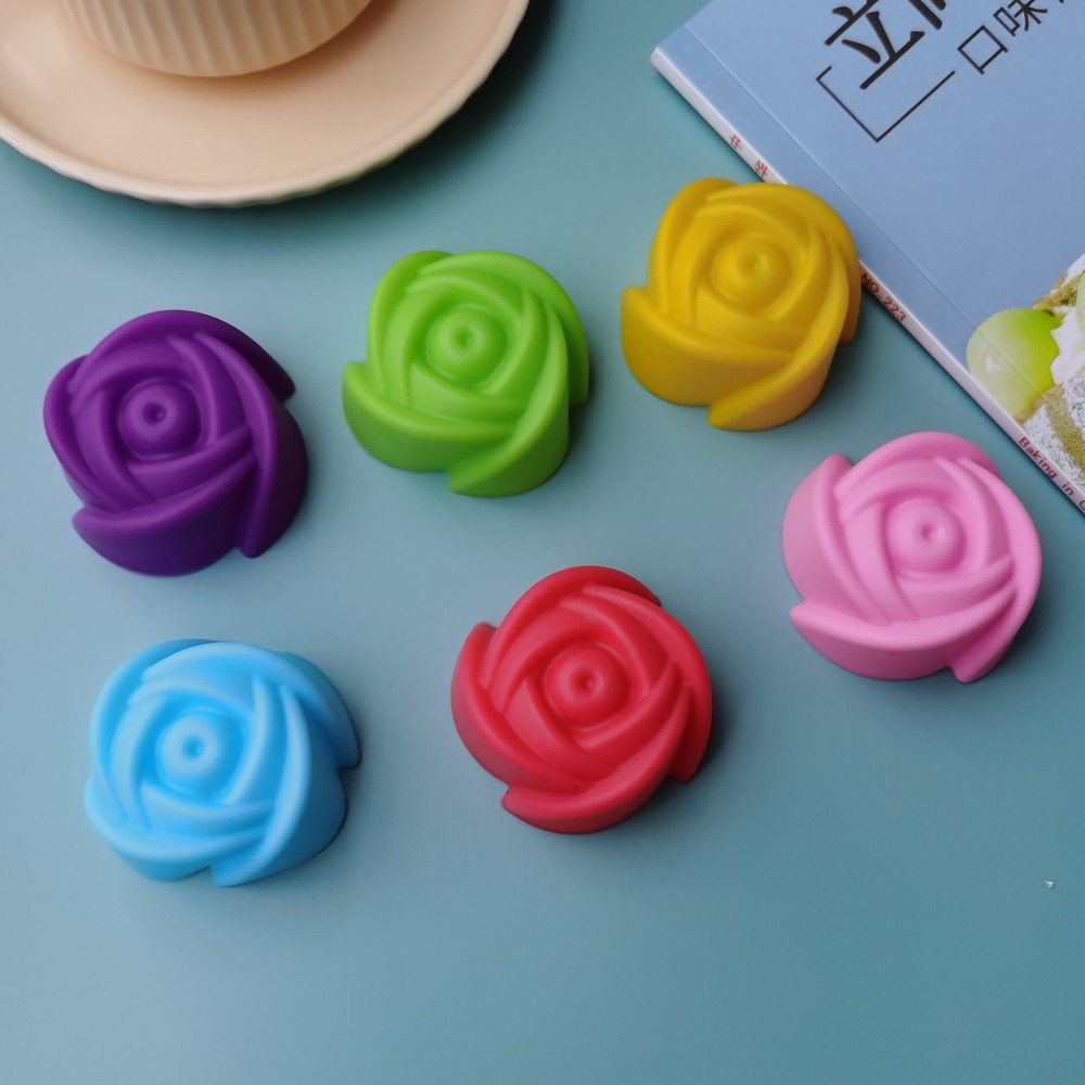 Cute 5cm Flower Silicone Cake  - đánh giá và giá Soap Making Utensils