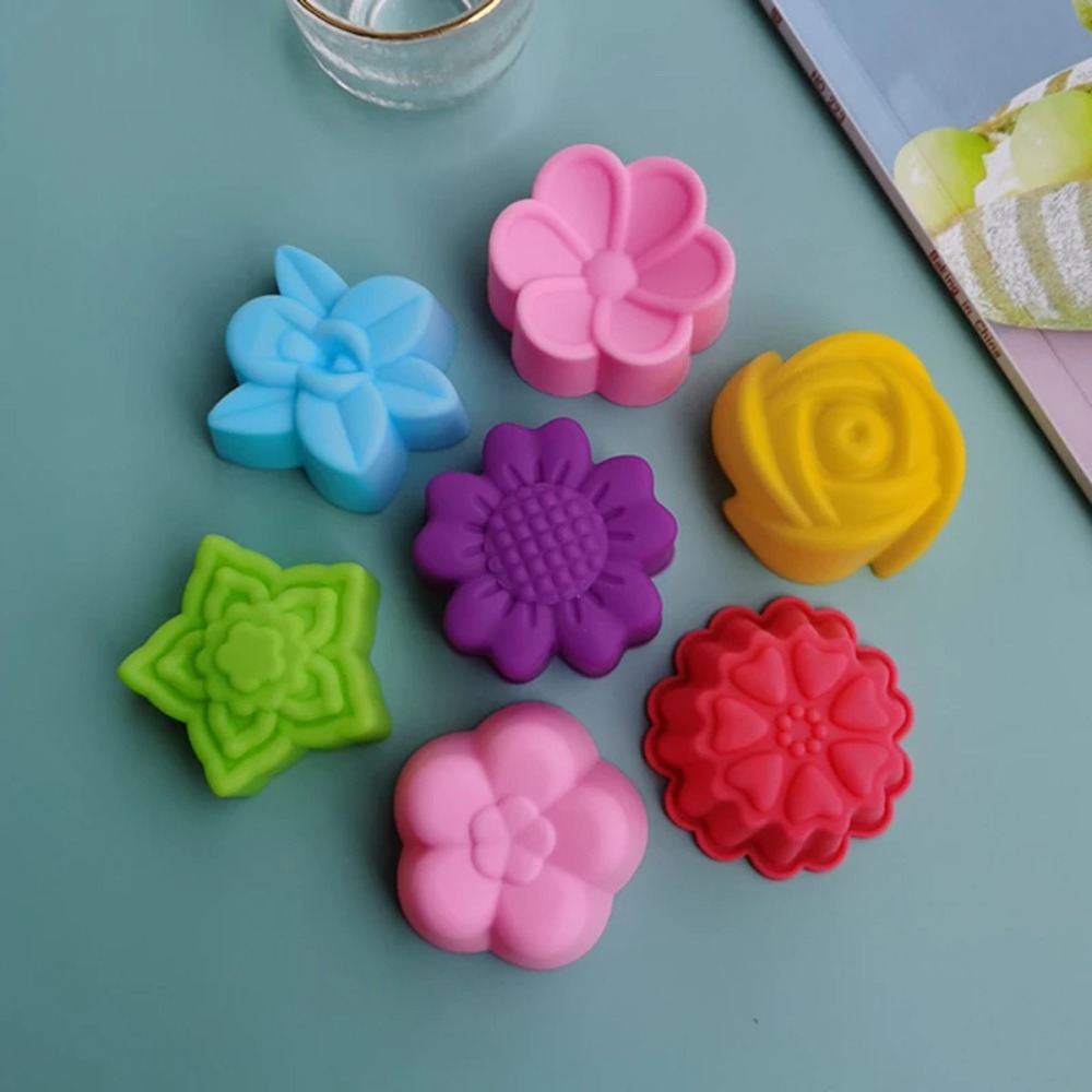 Cute 5cm Flower Silicone Cake  - đánh giá và giá Soap Making Utensils